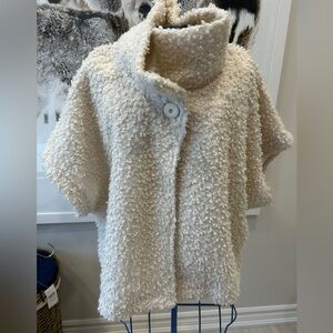 Pistache ivory boucle topper   Made in Italy